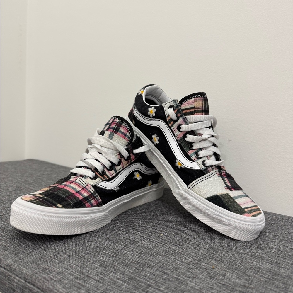 Vans Old Skool Daisy Plaid Patchwork 
Women’s 8  -  FREE SHIPPING